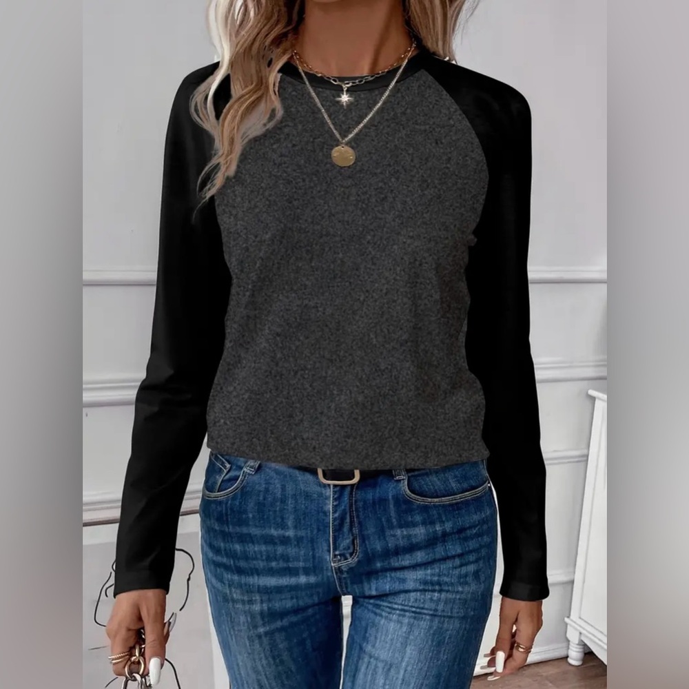 It is Well Boutique, Gray/Black Color block Raglan LS Shirt; Medium; NWT